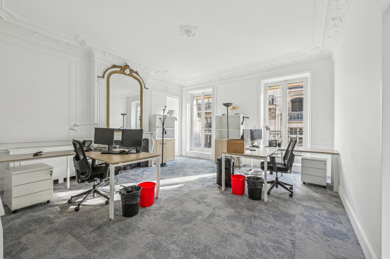 Bureau Paris 160m² Location bureau Paris OLBUR2424530 6
